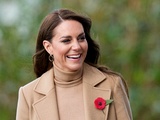 Eleganca na prvem mestu: Kate Middleton obožuje model čevljev, ki podaljša postavo in izpopolni vsak videz
