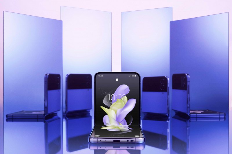 Samsung Electronics in Ljubljana Fashion Week vabita mlade ustvarjalce k oblikovanju unikatnega dodatka za zložljivi telefon Samsung Galaxy Z Flip4 (foto: promocijska fotografija)