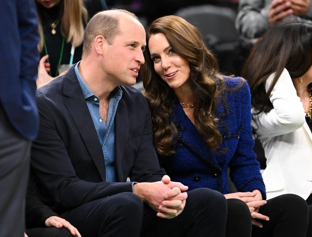 Od kraljevega dvora do košarkarskega igrišča. Princ William in Kate Middleton sta 30. novembra nadaljevala obisk Bostona z obiskom TD …