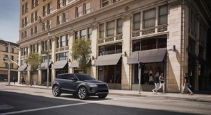 V sožitju urbane elegance in pustolovske igrivosti: Pustite se zapeljati prefinjenemu in dovršenemu Range Roverju Evoque