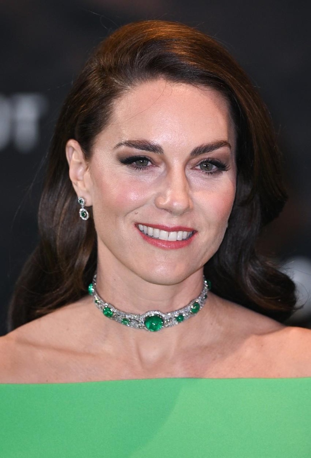 Kate Middleton je na sinočnji podelitvi druge letne nagrade Earthshot v Bostonu, ki sta jo ustanovila princ William in sir …