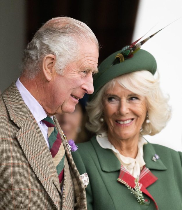 Charles III: Zanimiva podrobnost na njegovi prvi praznični voščilnici v vlogi kralja - Foto: Profimedia
