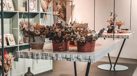 Predajte se trenutku in prebudite svojo kreativno žilico: Obiščite flower therapy v Sanjskem šopku