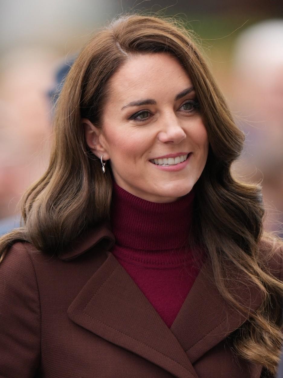 Princ William in princesa Kate sta prvič uradno obiskala Cornwall, odkar sta postala vojvoda in vojvodinja cornwallska. Kraljevi par, ki …