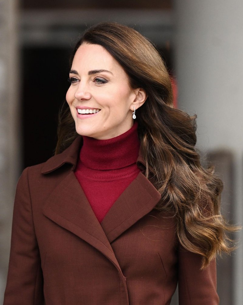 Stroga lepotna pravila, ki skrbijo za svež in sijoč videz Kate Middleton: Njeno ličenje mora biti umirjeno, manikira pa nežna in estetska (foto: Profimedia)