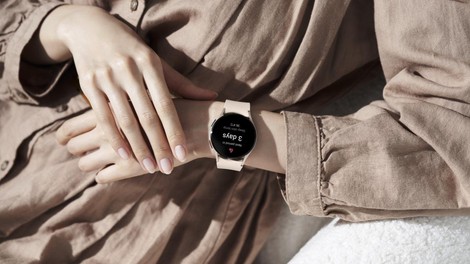 Samsung in Natural Cycles prinašata napredno sledenje menstrualnemu ciklu z merjenjem telesne temperature v serijo pametnih ur Galaxy Watch5