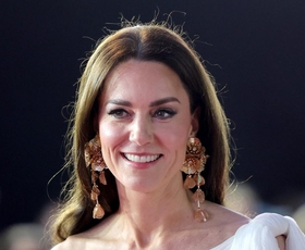 Kate Middleton: Subtilne spremembe v njeni garderobi, ki razkrivajo več kot le "čakajočo kraljico"