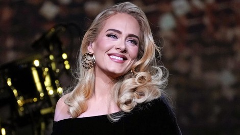 Pevka Adele presenetila: razkrila, da je pred pomembno prelomnico v življenju