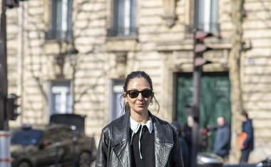 Kako to prehodno obdobje kombinirati usnjene jakne v skladu z uličnim slogom pariškega in milanskega tedna mode