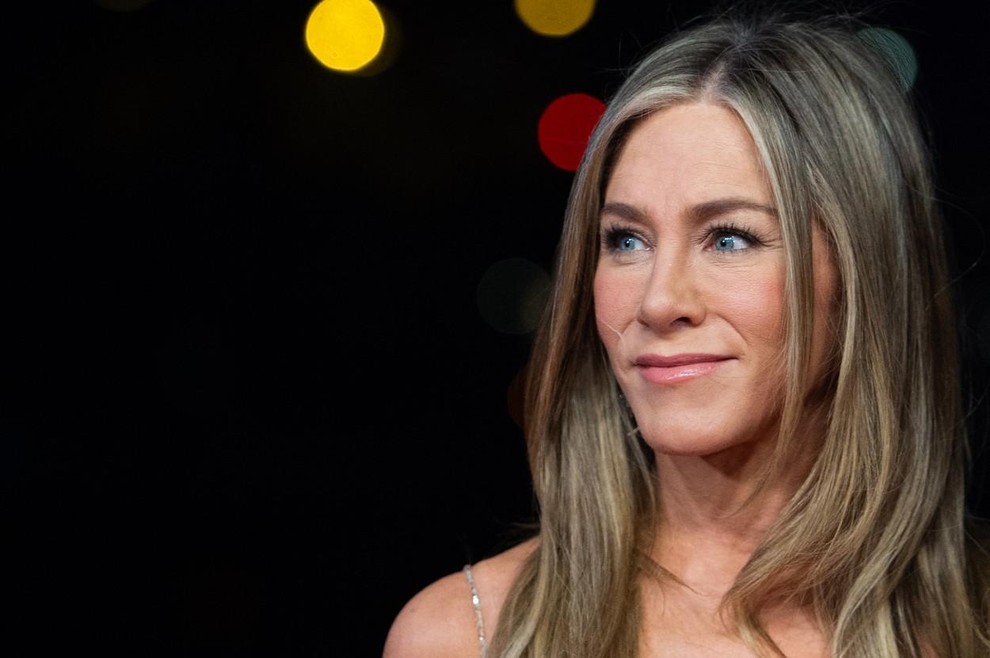 Jennifer Aniston pogosto vidimo v pajkicah in ne čudi nas, da vedno izbere prav te. Oglejte si jih na naslednjih …