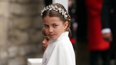 Stal je 36.000 funtov in morala ga je vrniti! Najdražje darilo, ki ga je prejela princesa Charlotte, vam ne bi padlo na pamet