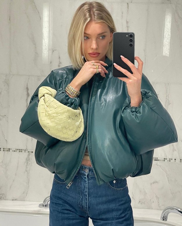Leta 2023 bodo prevladovale pričeske, postrižene po resah: Nosijo jih Francozinje in elegantna dekleta na Instagramu - Foto: Profimedia