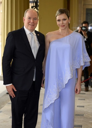 Govorili so, da je njun zakon farsa: Princ Albert in princesa Charlene sta z eno fotografijo ovrgla vse govorice