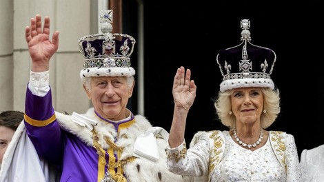 Kdo ni bil povabljen na kronanje kralja Charlesa III.? Drastično zmanjšan seznam gostov je izključil tudi nekatere pomembne družinske člane