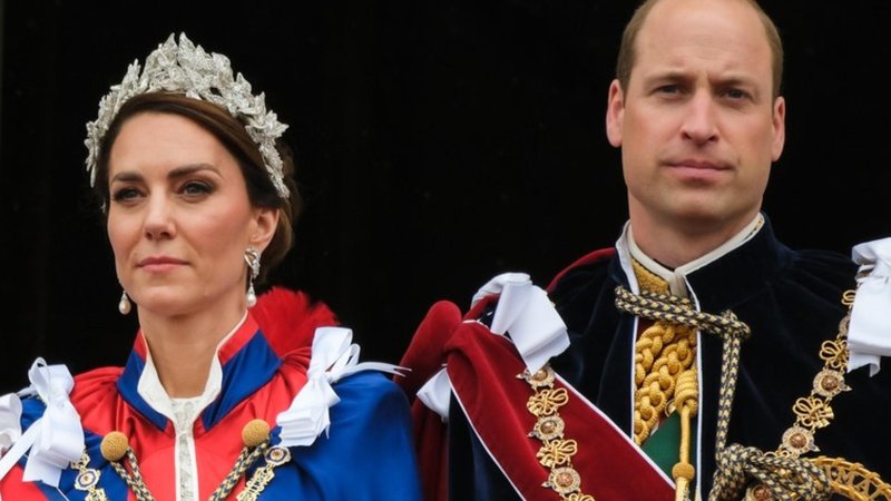 Pomembno obvestilo princa Williama in Kate Middleton! Govorice o kraljevi abdikaciji so ju prisilile v zelo pomemben korak (foto: Profimedia)