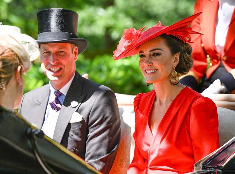 Harry in Meghan bosta pobesnela: Razkrite podrobnosti srečanja kralja Charlesa s princem Williamom in Kate Middleton (foto: Profimedia)