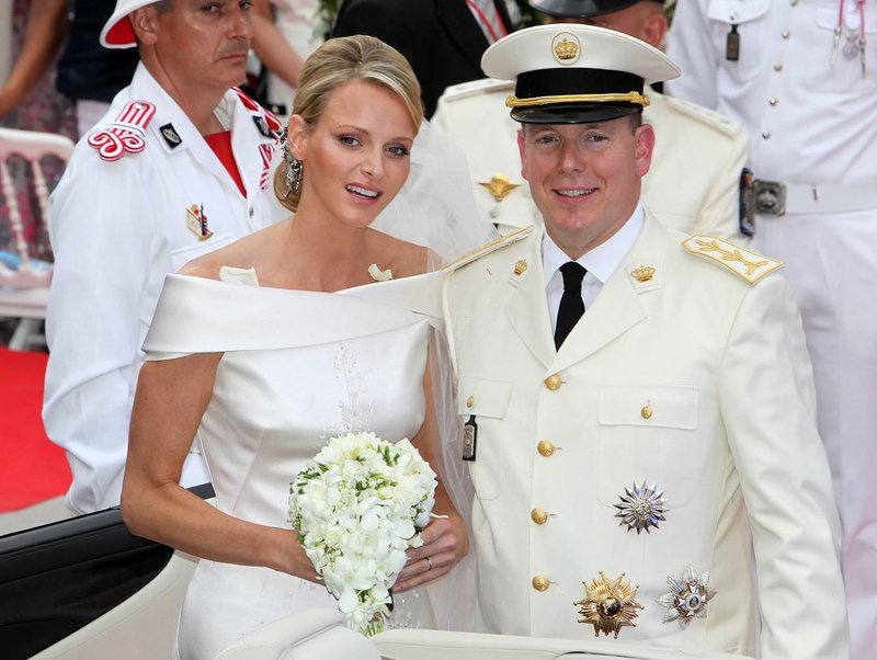 Bila je evropska poroka desetletja: Zakaj sta monaški princ Albert in objokana nevesta Charlene prvo noč medenih tednov preživela v ločenih hotelih? (foto: Profimedia)