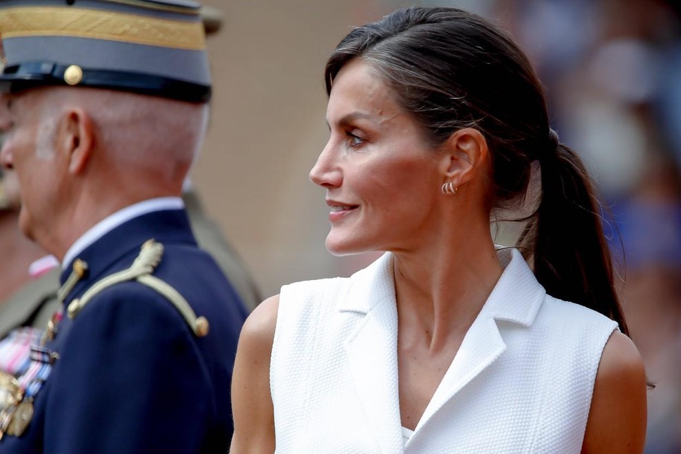 Po različnih dogodkih, povezanih s podelitvijo nagrade Fundacije princese iz Girone, se je Letizia kmalu vrnila na oder ob boku …