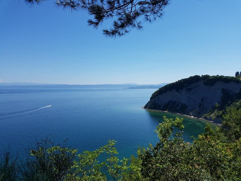 Morski biser Slovenije navdušuje obiskovalce: "To je najlepša slovenska plaža!"