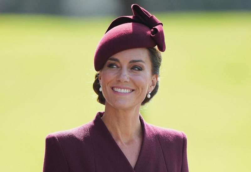 Umetna inteligenca pokazala, kako bo Kate Middleton videti čez 30 let: William naj takrat ne bi bil kralj, Harry pa naj bi bil sam
