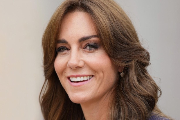 Valižanska princesa Kate Middleton je ta teden odšla v moški zapor v Surreyu v Angliji. Vedno skromna princesa, oblečena po …