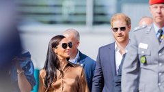 Meghan Markle pošilja "strupene puščice" kraljevi družini: Harry ni odšel, ker bi želel svobodo, to je pravi razlog