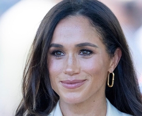 Skozi solze izrekla samo en stavek: Zadnje besede Meghan Markle na dan, ko je zapustila kraljevo družino