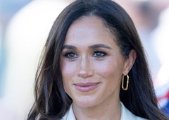 Skozi solze izrekla samo en stavek: Zadnje besede Meghan Markle na dan, ko je zapustila kraljevo družino