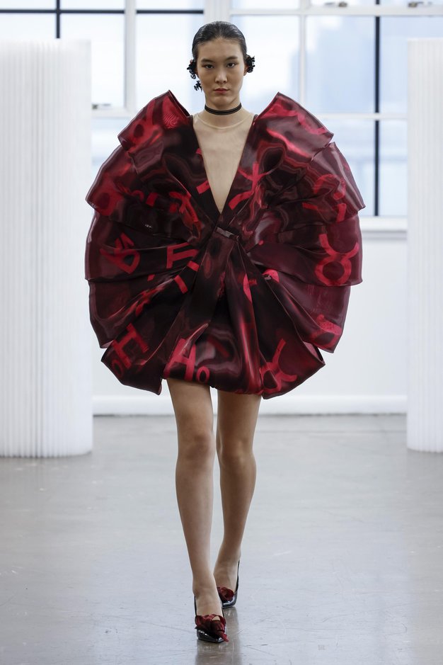 Couture Show Flying Solo na tednu mode v New Yorku: Nepozaben dogodek visoke mode pred mogočno panoramo Manhattna - Foto: promocijsko gradivo