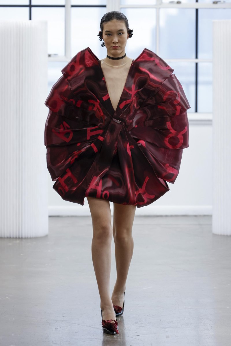 Couture Show Flying Solo na tednu mode v New Yorku: Nepozaben dogodek visoke mode pred mogočno panoramo Manhattna (foto: promocijsko gradivo)