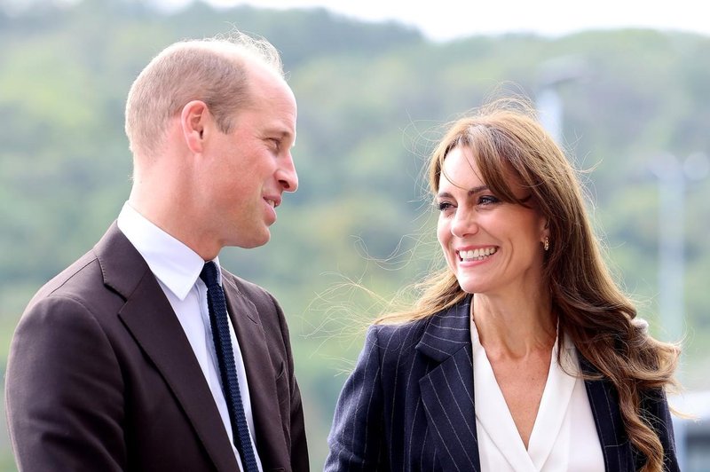 Do tistega trenutka jo je videl le kot prijateljico: Prosojna obleka Kate Middleton, zaradi katere je princ William izgubil razum (foto: Profimedia)