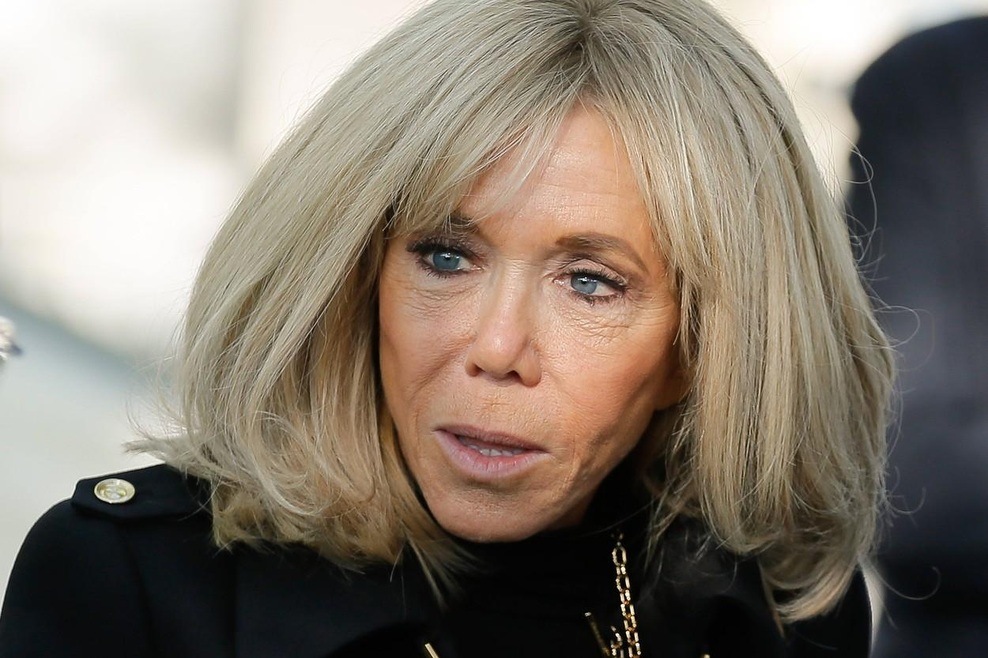 Brigitte Macron: Nenadomestljiva modna klasika, za katero večina žensk najde mesto v svoji garderobi (foto: Profimedia)