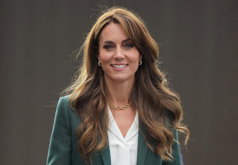 Suknjič Kate Middleton je kos, ki ga bomo to sezono preprosto oboževale in je nepogrešljiv kos vsake jeseni (foto: Profimedia)