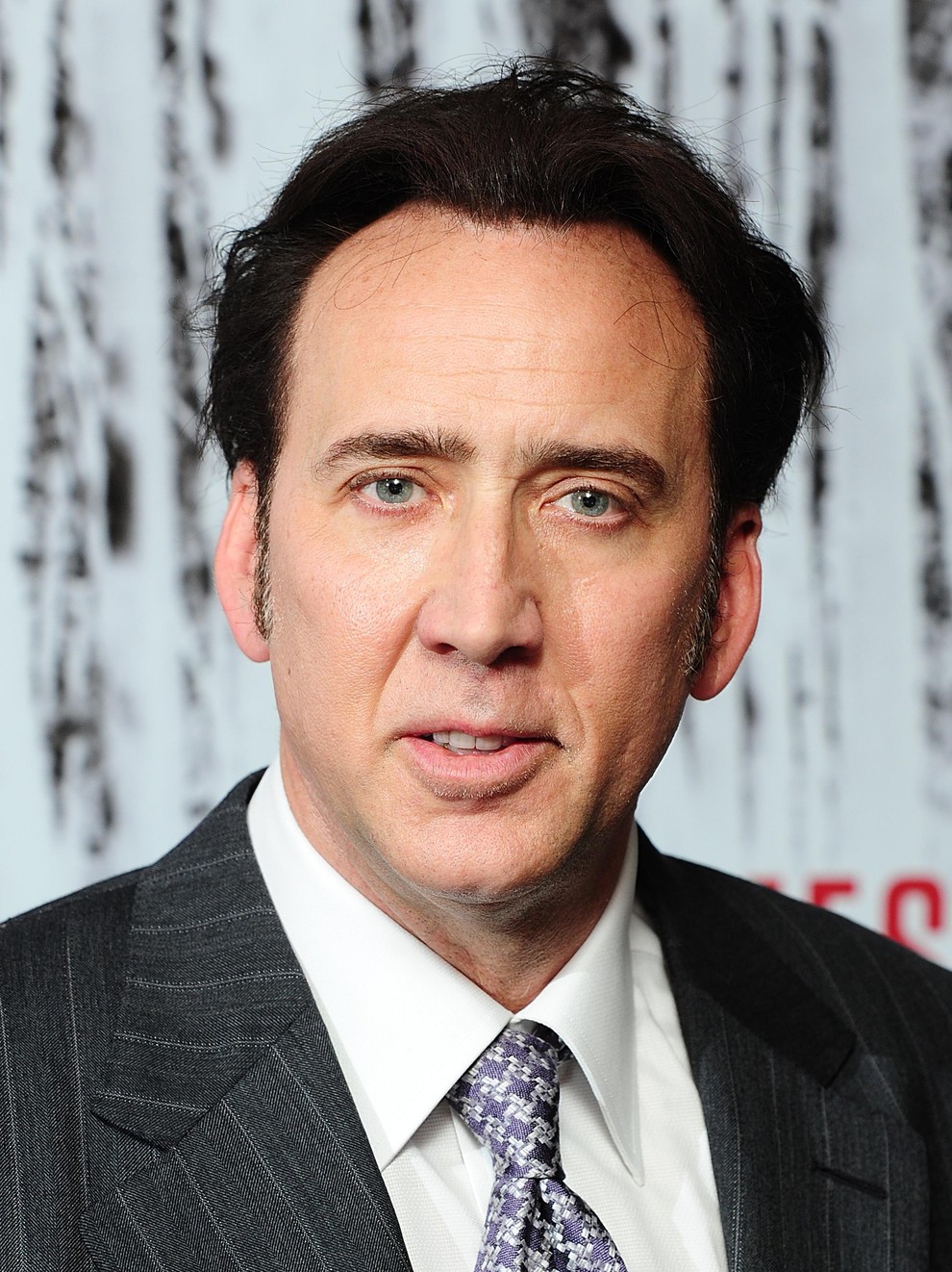 Še en legendarni igralec, ki mu nikakor ne bi pripisali teh let je Nicolas Cage. Talenta mu ne primanjkuje, tako …