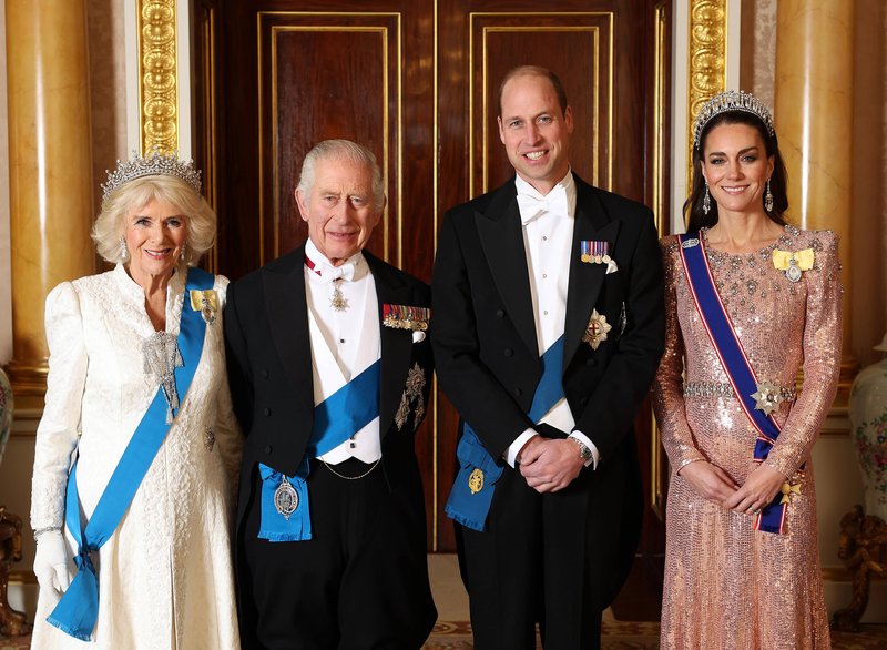 Kralj Charles obiskal Kate na londonski kliniki pred svojim včerajšnjim posegom na prostati, potem ko so ga sprejeli v isto bolnišnico, kjer princesa okreva po operaciji trebuha (foto: Profimedia)