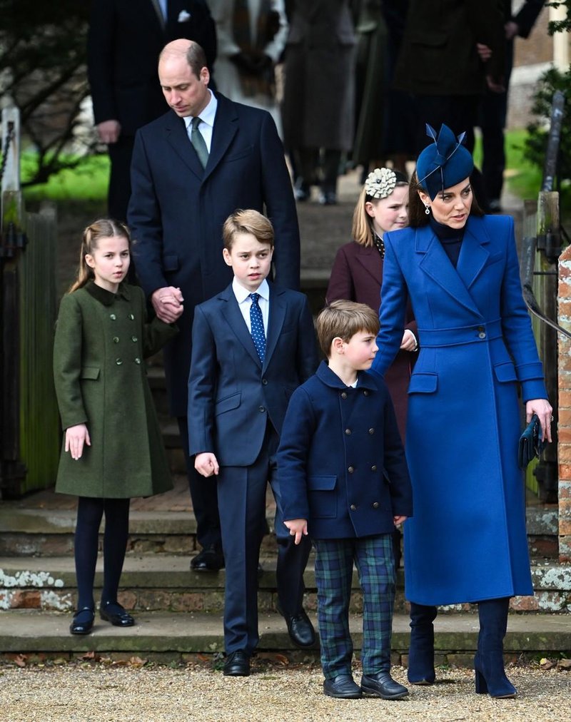 William in Kate delila še nikoli videno fotografijo princa Georgea, princese Charlotte in princa Louisa za božič (foto: Profimedia)