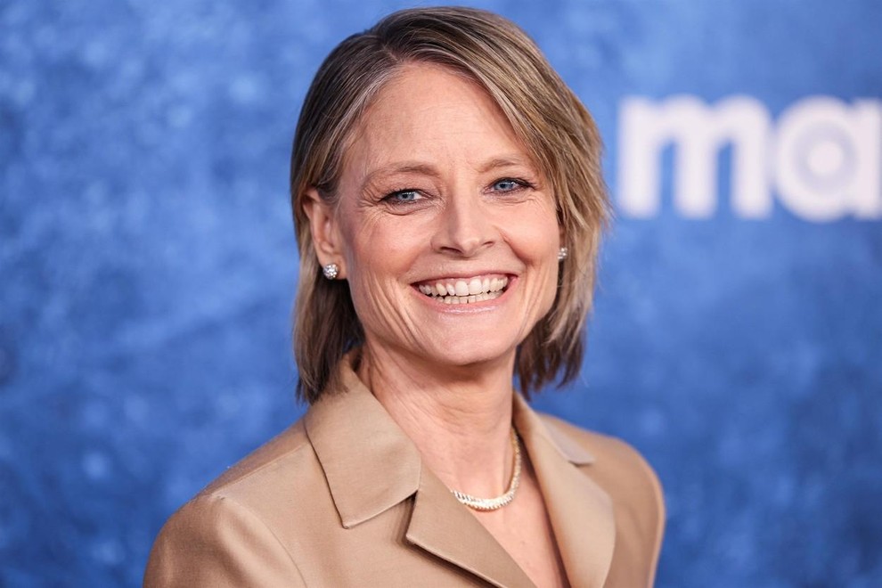 Jodie Foster se je udeležila premiere serije Pravi detektiv, v katerem igra Liz Danvers, vodjo policije na Aljaski. Pet let …