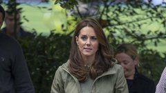 Stil 'angleškega podeželja' je hit te modne sezone: Navdih so Kate Middleton, princesa Diana, kraljica Elizabeta II. in celotno plemstvo v prostem času