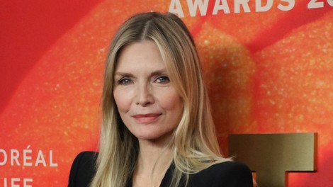 Michelle Pfeiffer pozna skrivnost ličenja za ženske nad 50 let: Rezultat je sijoč videz za jasen in svež obraz