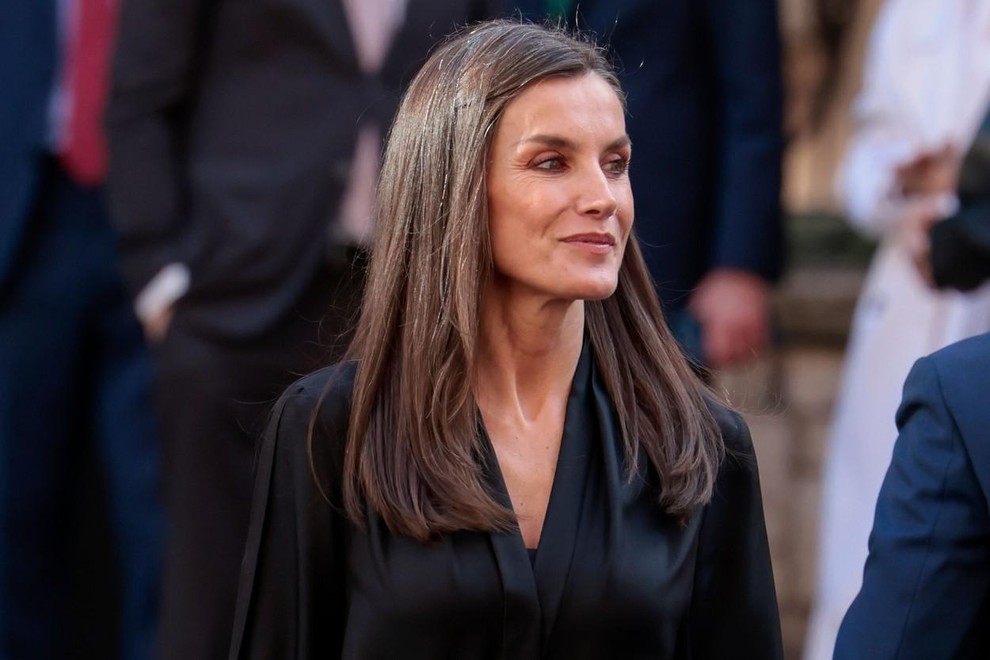 Španska kraljica Letizia, žena kralja Felipeja VI., se je udeležila dogodka, ki ga je organiziralo Špansko združenje proti raku (AECC), …