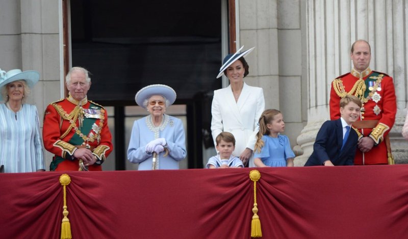 Elizabeta II, George VI, princesa Margaret, princ William... Vsi člani kraljeve družine, ki so v preteklosti skrivali svoje bolezni (foto: Profimedia)