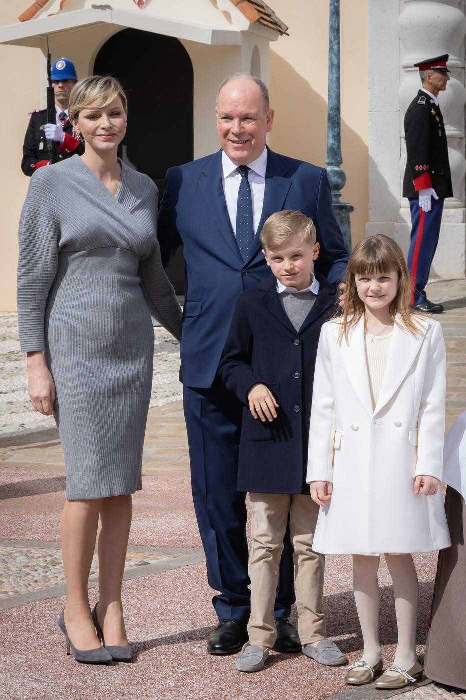 Albert in Charlène Monaška sta starša dvojčkov Jacquesa in Gabrielle. Otroka sta stara devet let in sta že predana svojim …