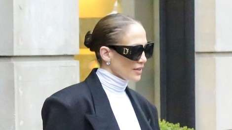 Nihče ne zna nositi pajkic tako kot Jennifer Lopez. Se strinjate?