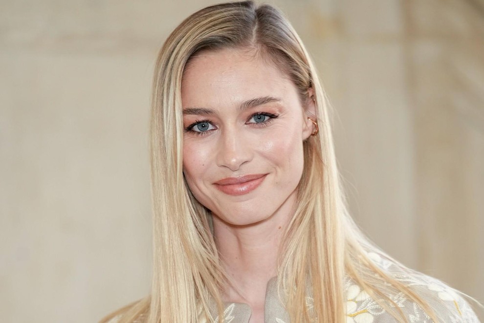 Beatrice Borromeo se je ponovno pojavila na teniškem turnirju v Monte Carlu v spremstvu velikega dela monaške kraljeve družine. Albert …