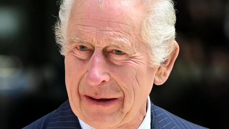 Ima pomembnejše obveznosti: Kralj Charles nima časa za srečanje s sinom princem Harryjem