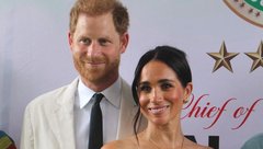 Maščevanje para? Meghan Markle in princ Harry na novih kraljevih portretih