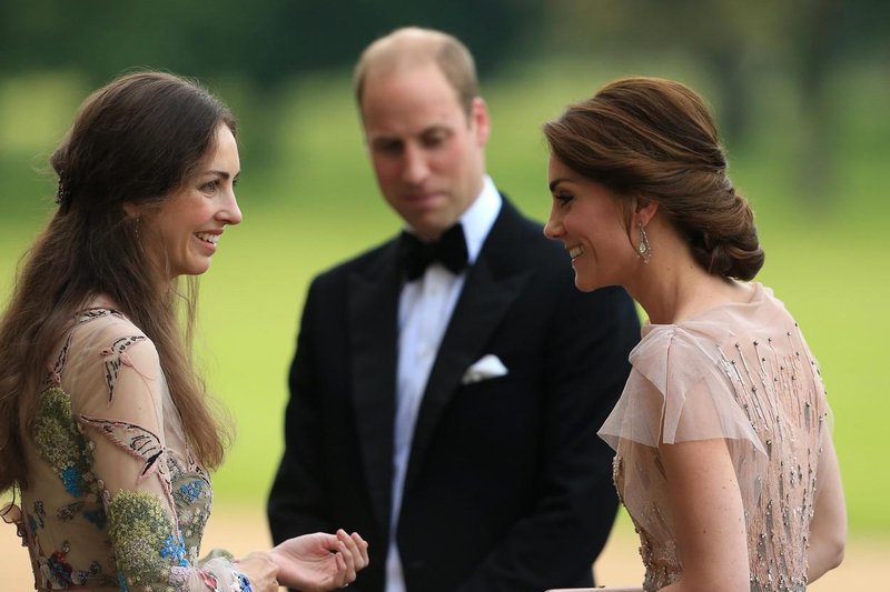 Poteza, s katero naj bi Williamova domnevna ljubica prevzela mesto Kate Middleton: V Veliki Britaniji se spet govori o Rose Hanbury
