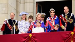 Kraljevi oboževalci zahtevajo "pravico za princa Louisa", potem ko sta princ in princesa Walesa princeso Charlotte in princa Georgea odpeljala na Wimbledon in finale Eura 2024