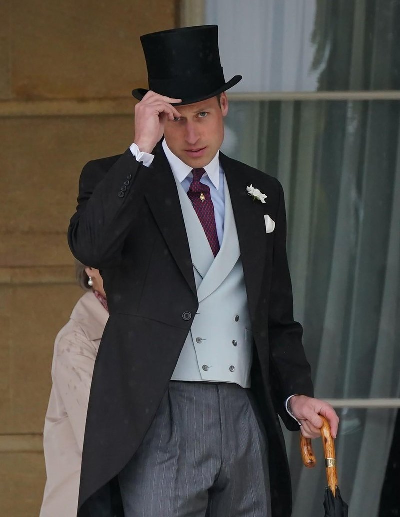 Več deset tisoč gostov in sorodnikov: Princ William na zabavi v družbi več princes, Kate pa ni na vidiku (foto: Profimedia)