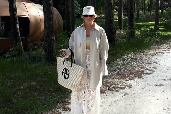 Najbolj šik in praktičen poletni dodatek: 12 sanjskih cekarjev, ki jih lahko nosite tudi v mestu